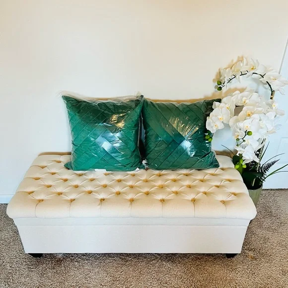 2x 18" EMERALD VELVET THROW PILLOW - Picture 2 of 3